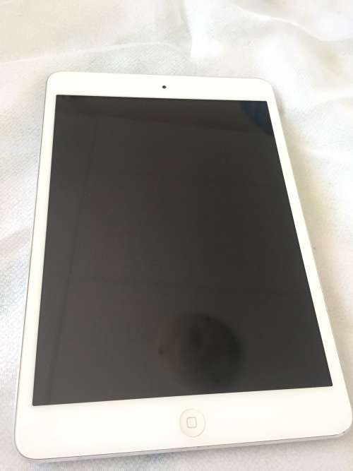 Apple iPad A1475